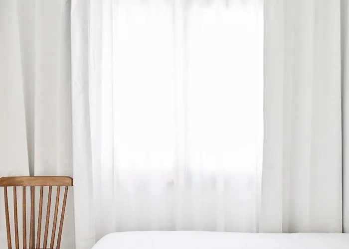 Cozy Erin Stay, Dmc 招待所